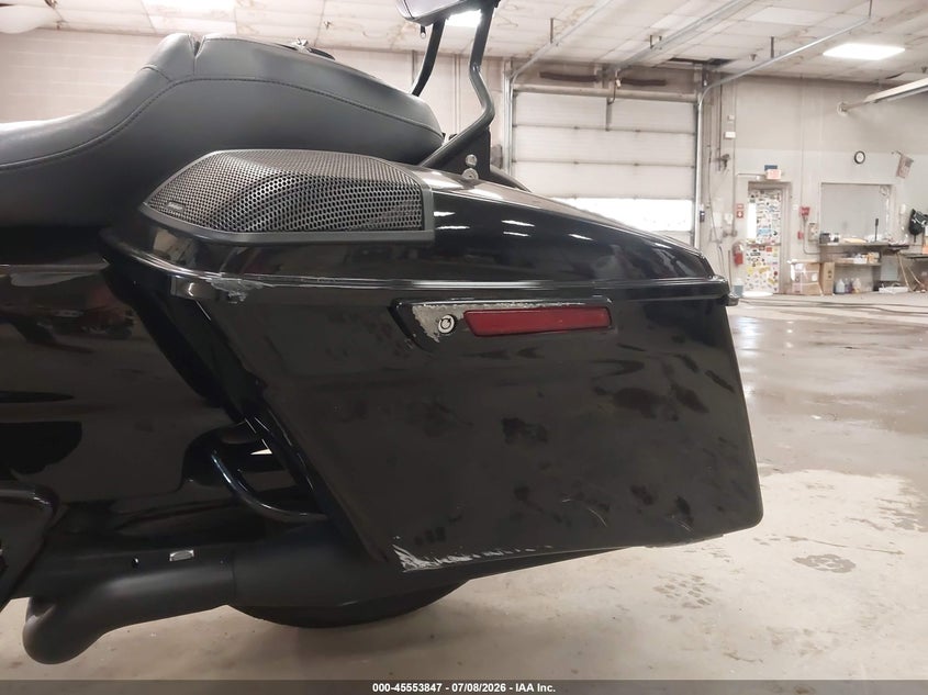 2018 Harley-Davidson Fltrxs Road Glide Special VIN: 1HD1KTC19JB641981 Lot: 45553847
