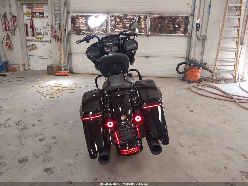 2018 Harley-Davidson Fltrxs Road Glide Special VIN: 1HD1KTC19JB641981 Lot: 45553847