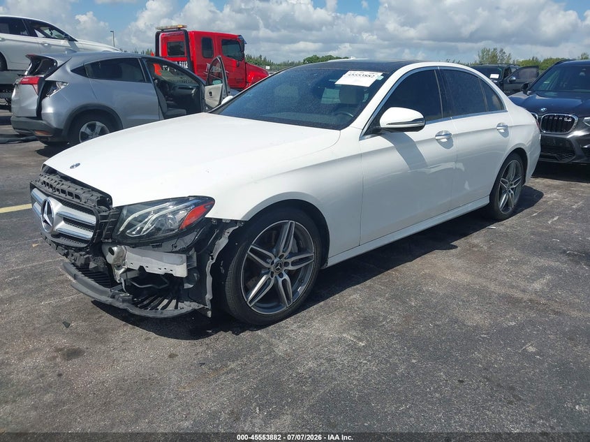 MERCEDES-BENZ E 300 2018 VIN WDDZF4JB6JA318140