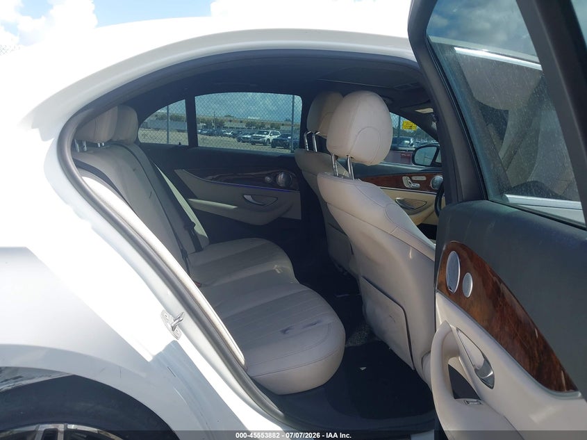 MERCEDES-BENZ E 300 2018 VIN WDDZF4JB6JA318140