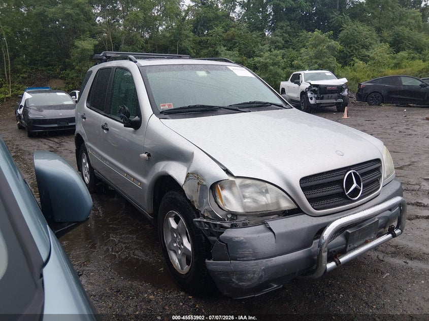 1999 MERCEDES-BENZ ML 320 auction photo 1