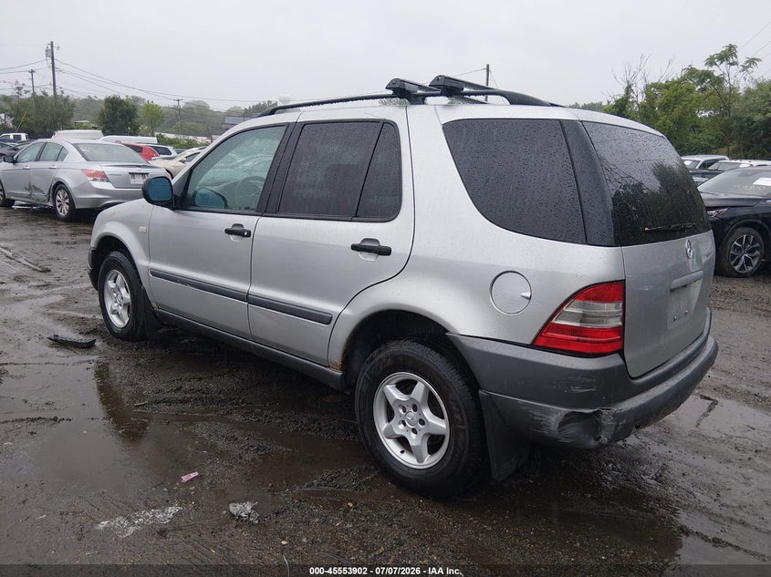 1999 MERCEDES-BENZ ML 320 auction photo 3
