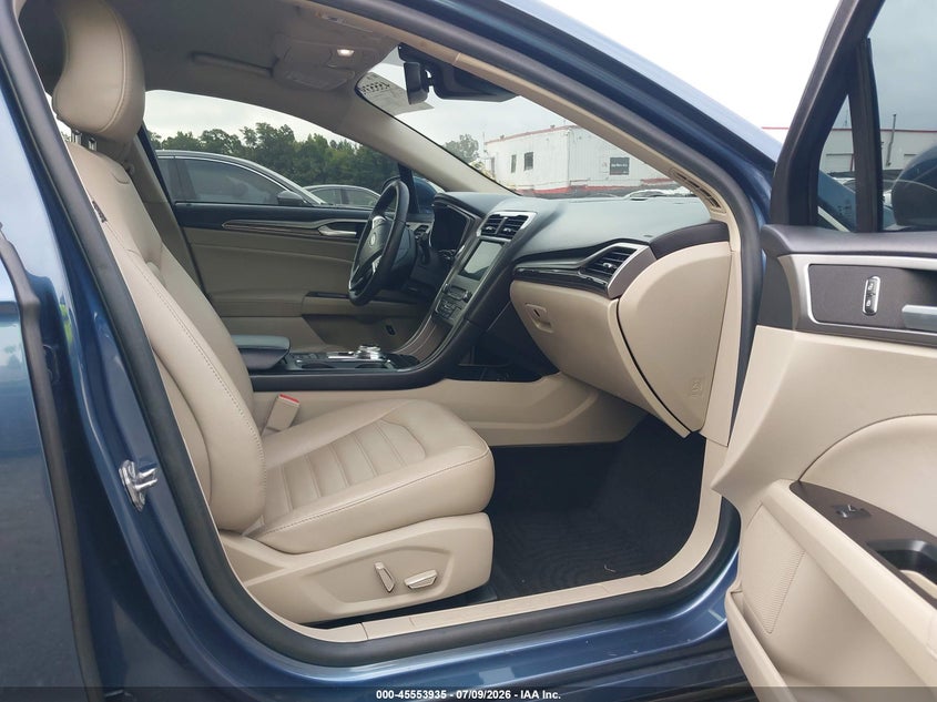VIN: 3FA6P0LU2JR255695 2018 FORD FUSION HYBRID SE