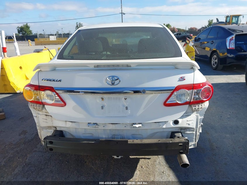2013 TOYOTA COROLLA S · Фото 17