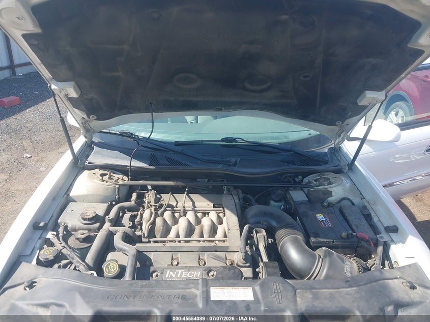 2000 Lincoln Continental VIN: 1LNHM97V7YY840427 Lot: 45554089