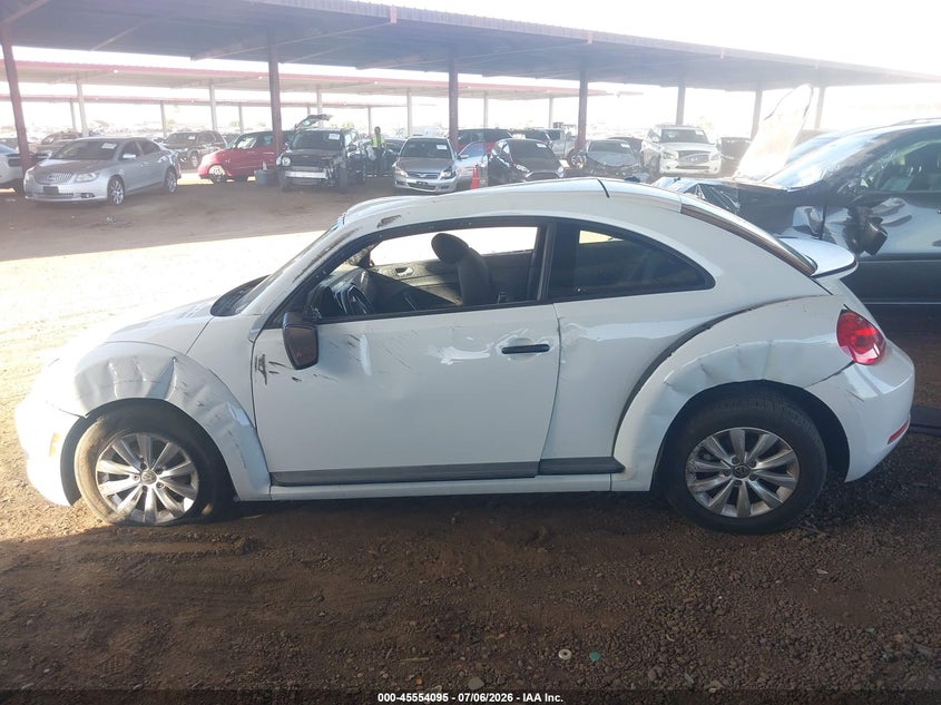 2016 Volkswagen Beetle 1.8T S VIN: 3VWF17AT1GM630168 Lot: 45554095