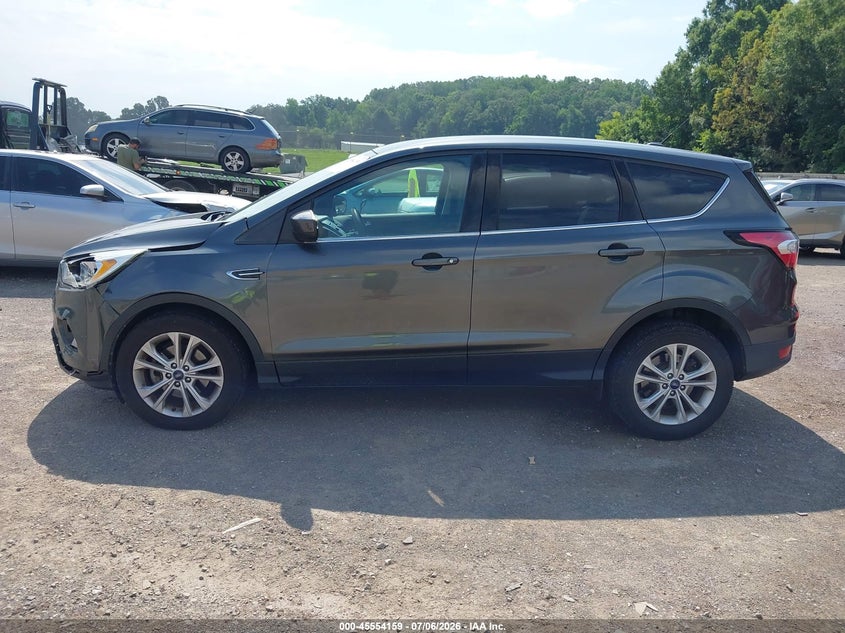FORD ESCAPE 2017 VIN 1FMCU0GD6HUC22570