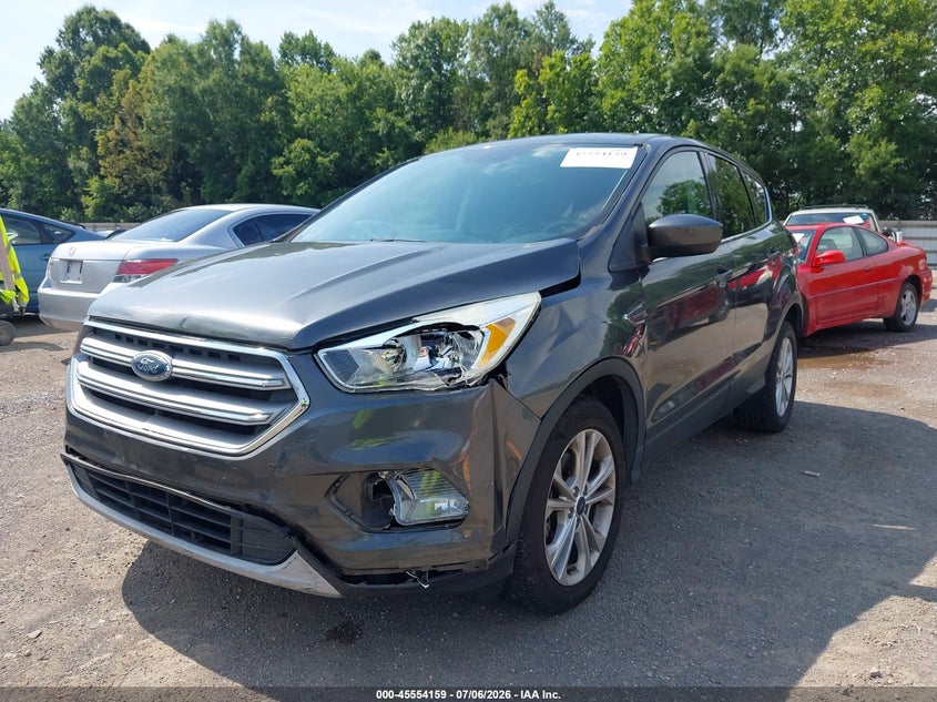 Vin: 1fmcu0gd6huc22570, lot: 46052470, ford escape se 20172
