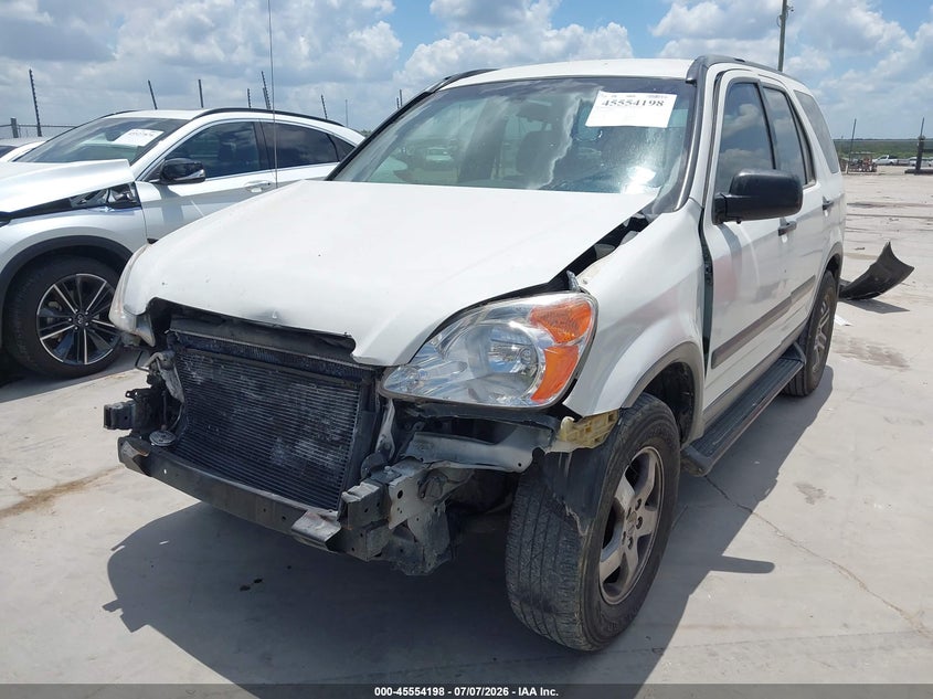 2004 Honda CR-V, Front End, IAAI, VIN JHLRD68464C009427 — photo 2