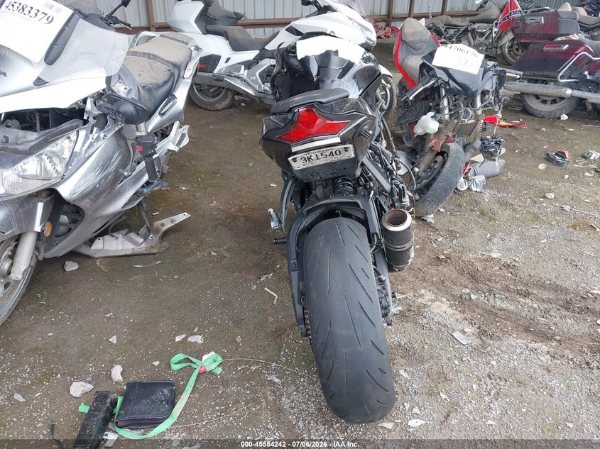 2020 KAWASAKI ZX1002 auction photo 6