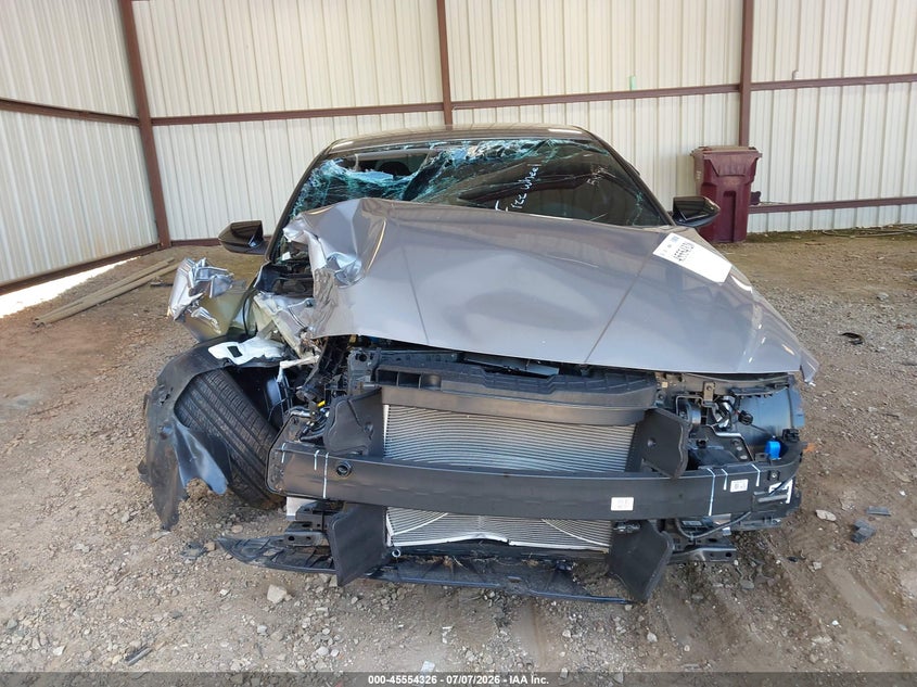 2026 HYUNDAI ELANTRA auction photo 6