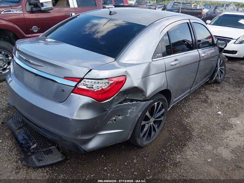 Vin: 1c3ccbbb4dn579649, lot: 46052646, chrysler 200 touring 20134