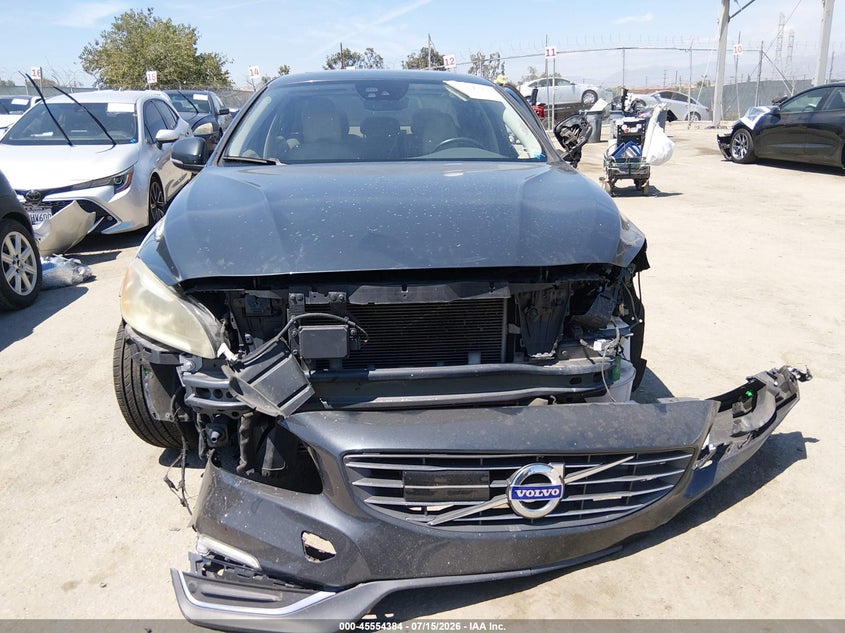 2015 Volvo S60 T5 Platinum VIN: YV140MFM8F1351805 Lot: 45554384
