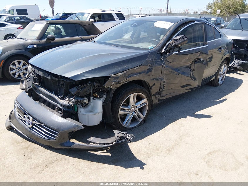 Vin: yv140mfm8f1351805, lot: 46052695, volvo s60 t5 platinum 20152