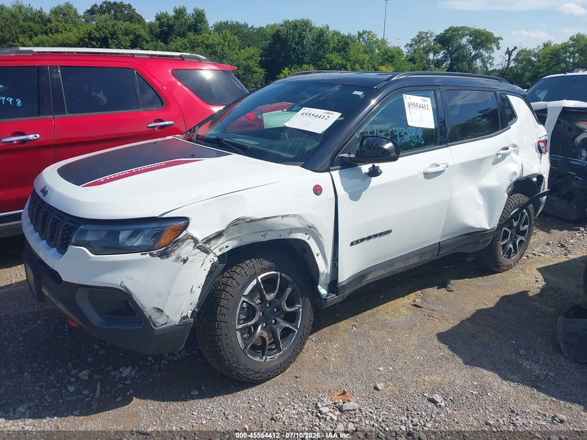 2024 JEEP COMPASS auction photo 2