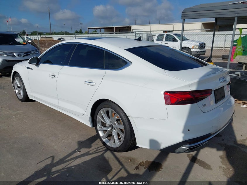Vin: wauabcf56pa052267, lot: 46052777, audi a5 sportback premium 40 tfsi quattro s tronic 20233