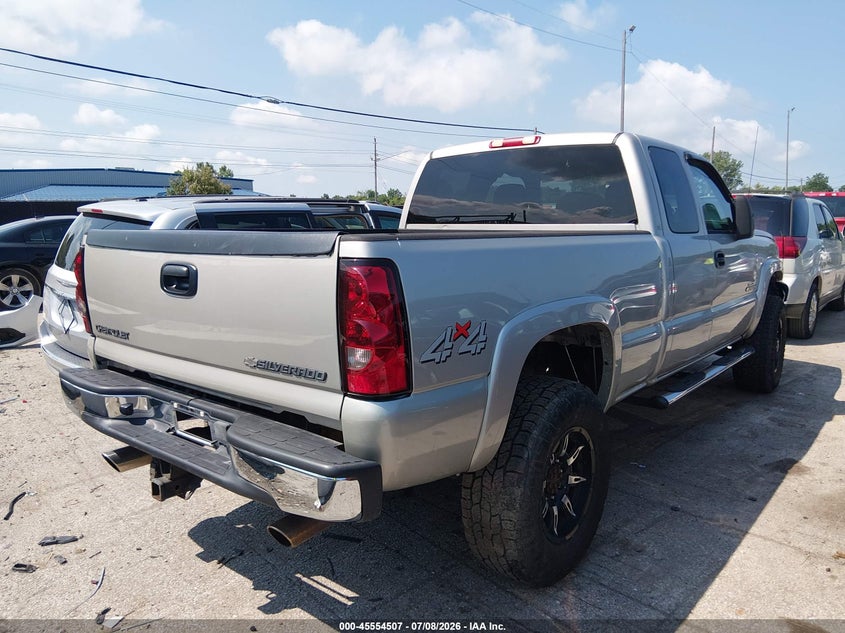 2004 CHEVROLET SILVERADO PICKUP 8.1L V-8 330HP