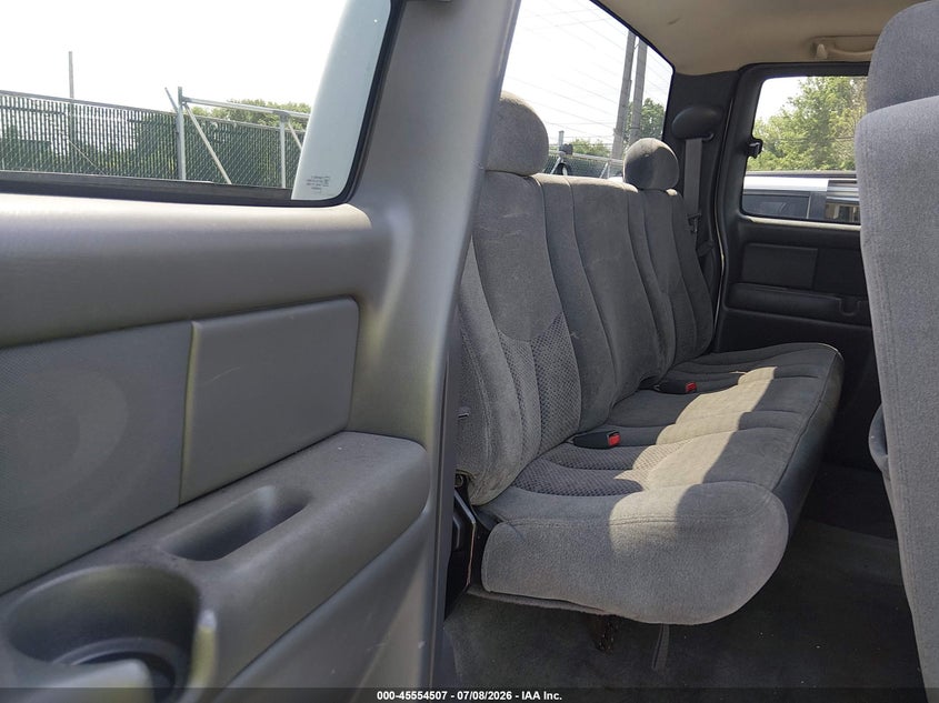 2004 CHEVROLET SILVERADO PICKUP 8.1L V-8 330HP
