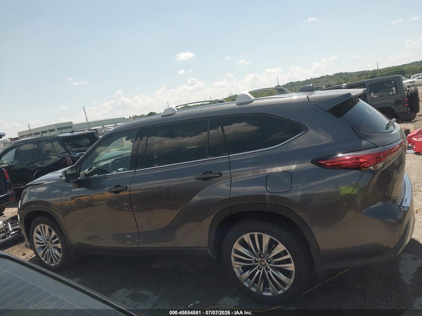 TOYOTA HIGHLANDER - zdjęcie 14