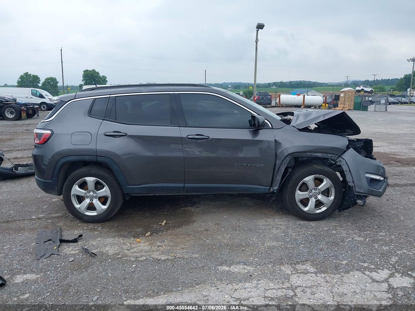 2018 Jeep Compass Latitude 4X4 VIN: 3C4NJDBB5JT265011 Lot: 45554642