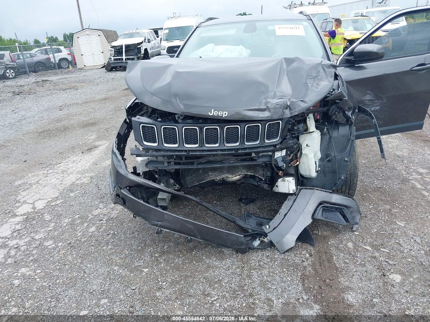 2018 Jeep Compass Latitude 4X4 VIN: 3C4NJDBB5JT265011 Lot: 45554642