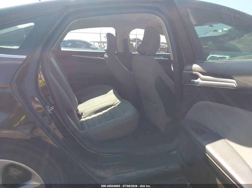 2016 Ford Fusion S VIN: 3FA6P0G70GR340385 Lot: 45554685