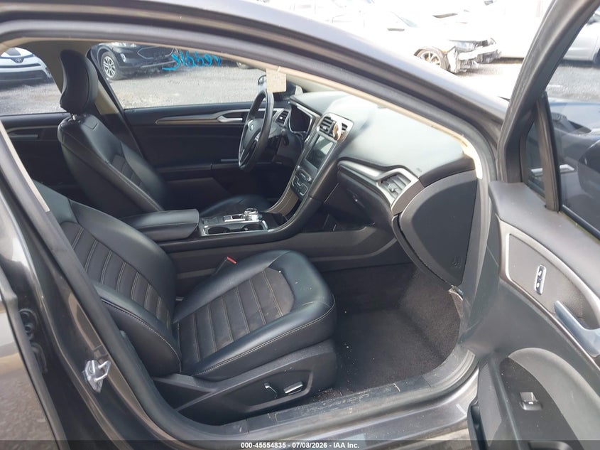 2017 FORD FUSION auction photo 5