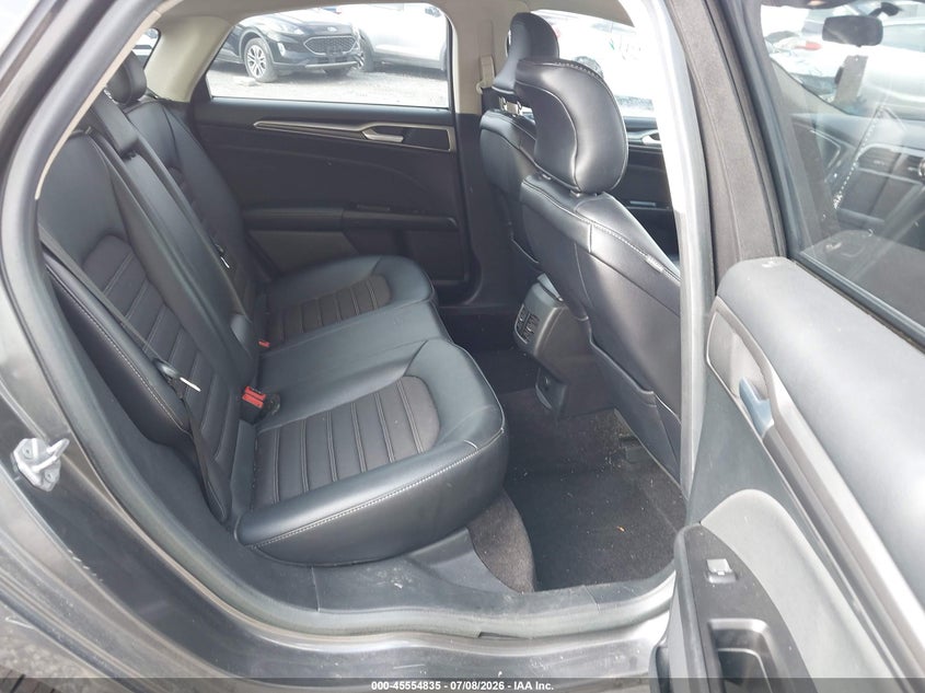 2017 FORD FUSION auction photo 8