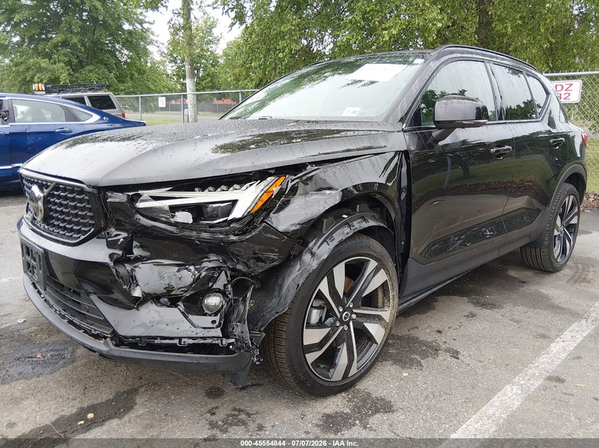 VOLVO XC40 2025 VIN YV4L12UC8S2609044