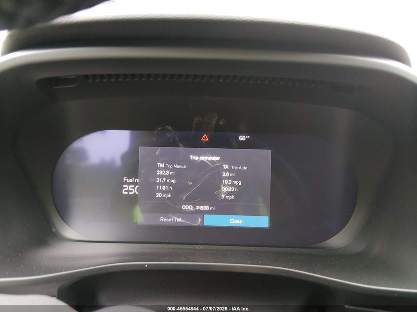 2025 Volvo Xc40 B5 Plus Dark Theme VIN: YV4L12UC8S2609044 Lot: 45554844
