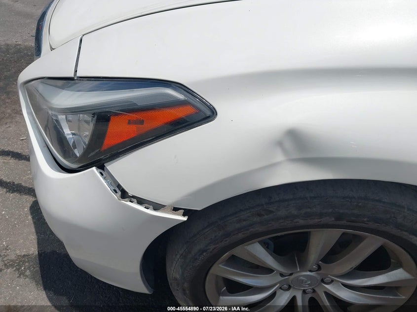 2015 INFINITI Q70 auction photo 6