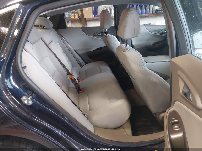 2017 CHEVROLET MALIBU auction photo 8