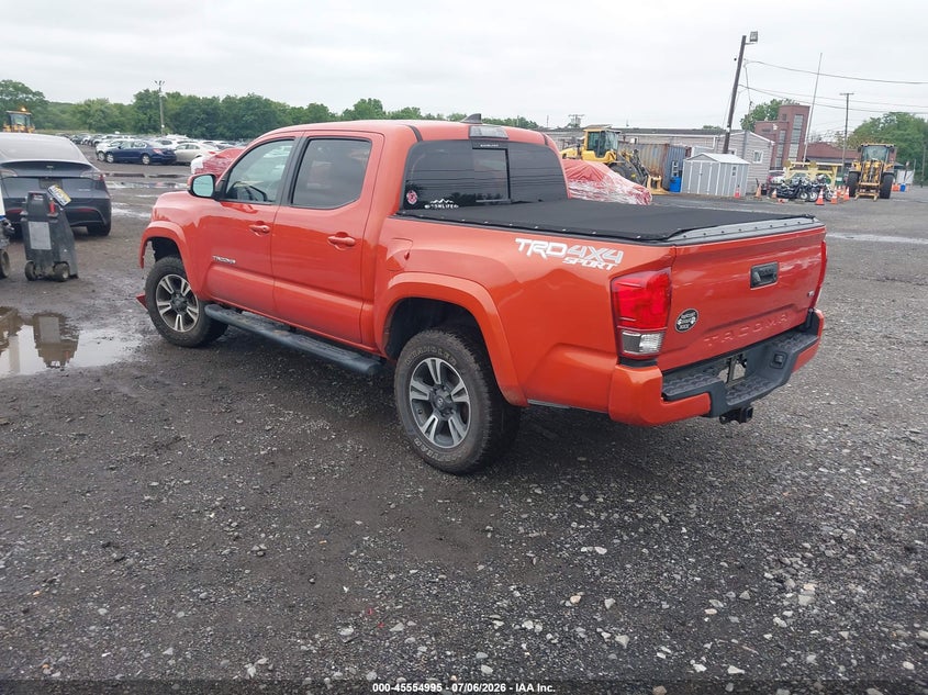 2017 TOYOTA TACOMA auction photo 3