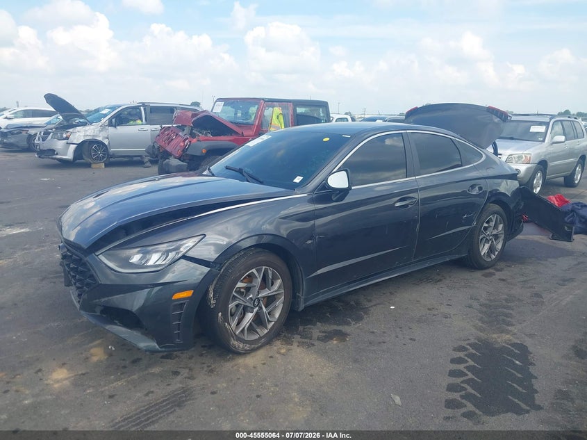 2021 Hyundai Sonata Sel, Front & Rear, IAAI, VIN 5NPEL4JAXMH097311 — photo 2