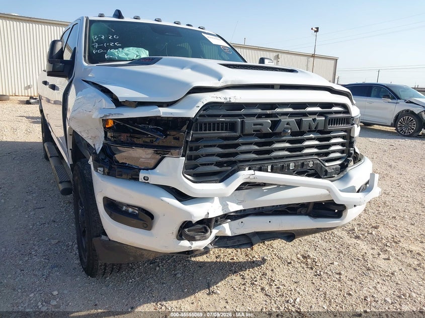 2026 Ram 2500 Black Express 4X4 6'4 Box VIN: 3C63R5CL2TG193720 Lot: 45555069