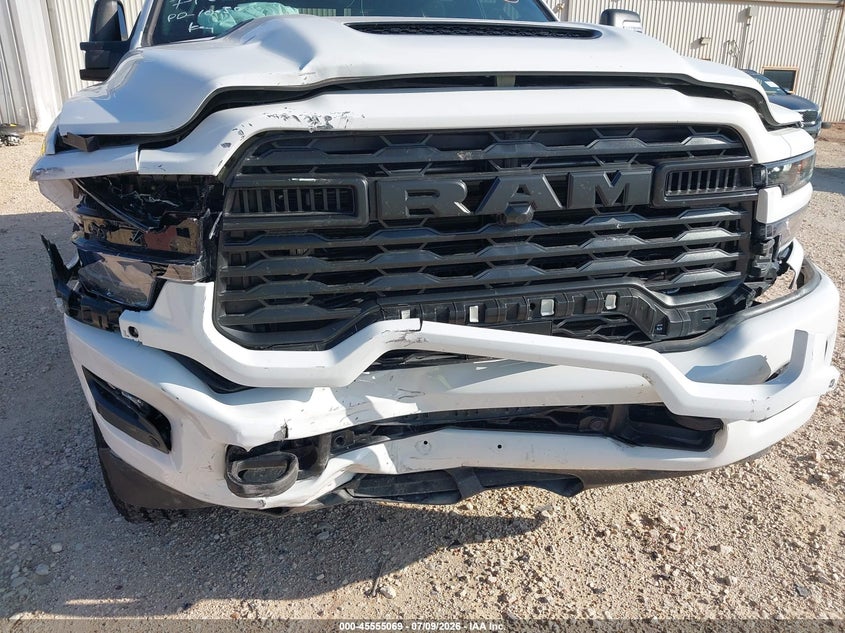 2026 Ram 2500 Black Express 4X4 6'4 Box VIN: 3C63R5CL2TG193720 Lot: 45555069