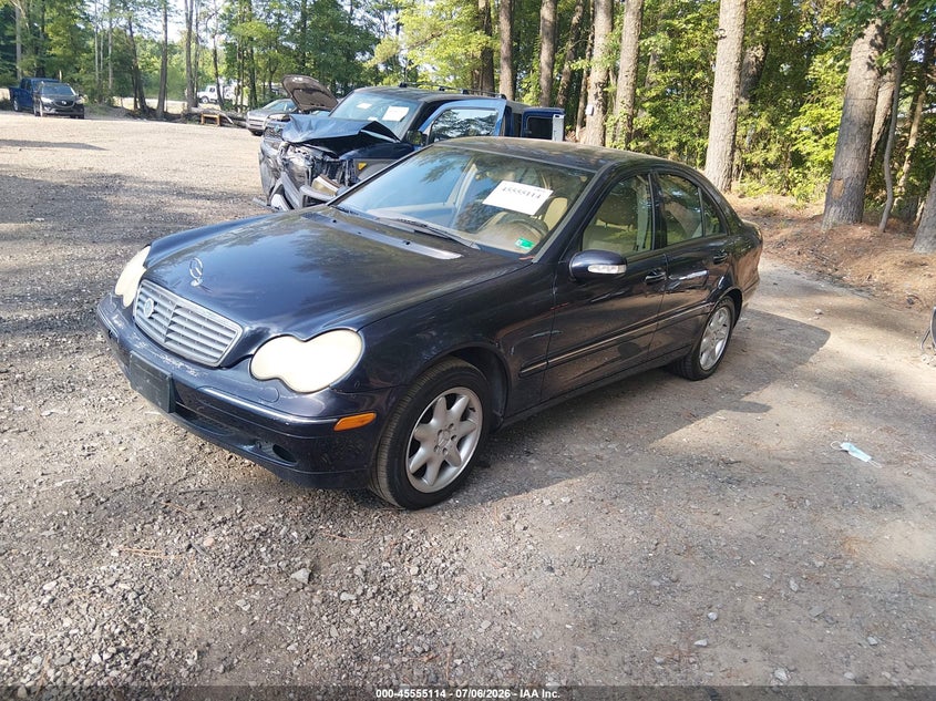 2002 MERCEDES-BENZ C 240 auction photo 2