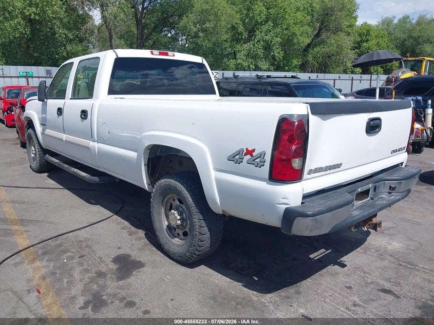 2004 CHEVROLET SILVERADO 2500HD auction photo 3