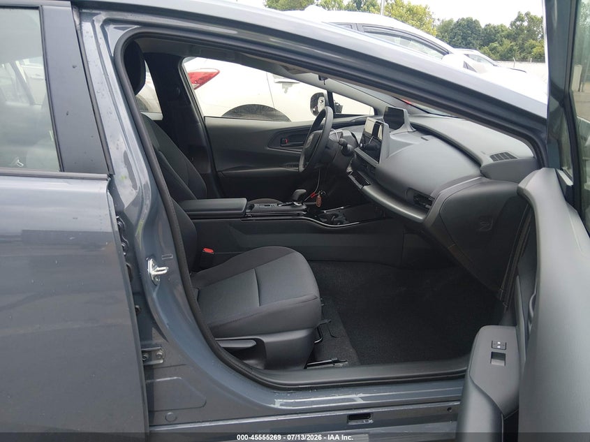 2025 TOYOTA PRIUS auction photo 5