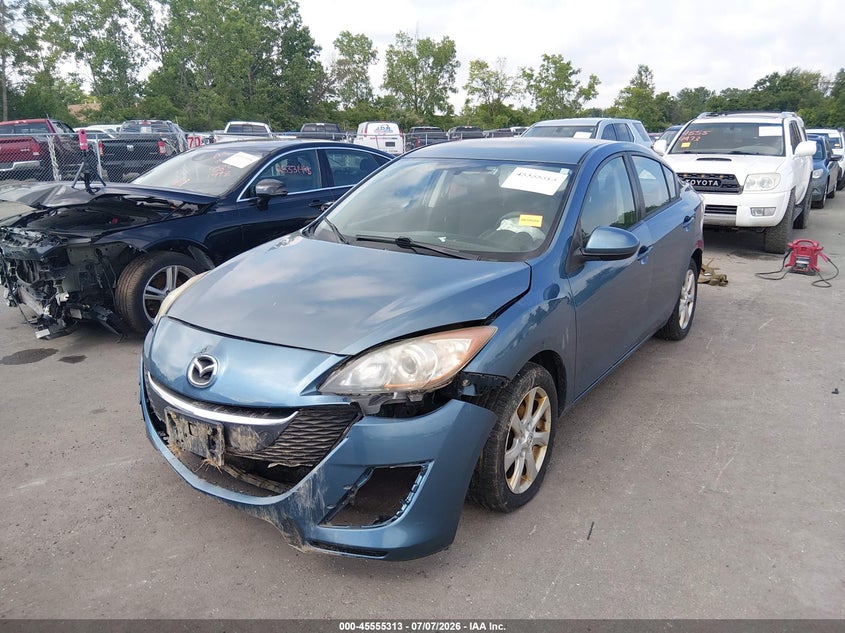 2010 Mazda 3, Front & Rear, IAAI, VIN JM1BL1SF4A1204951 — photo 2