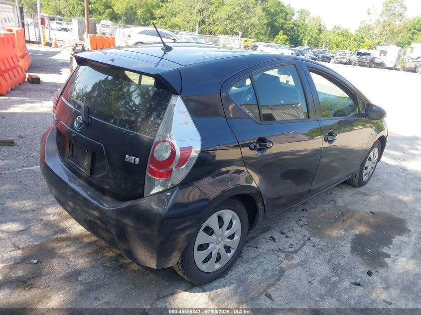 2014 TOYOTA PRIUS C auction photo 4