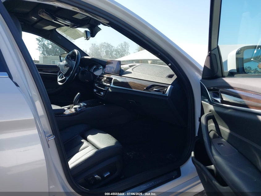 2019 BMW 540I auction photo 5