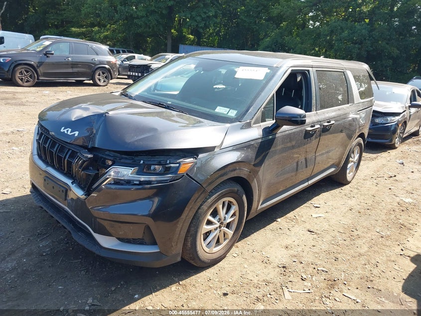 2023 KIA CARNIVAL MPV auction photo 2