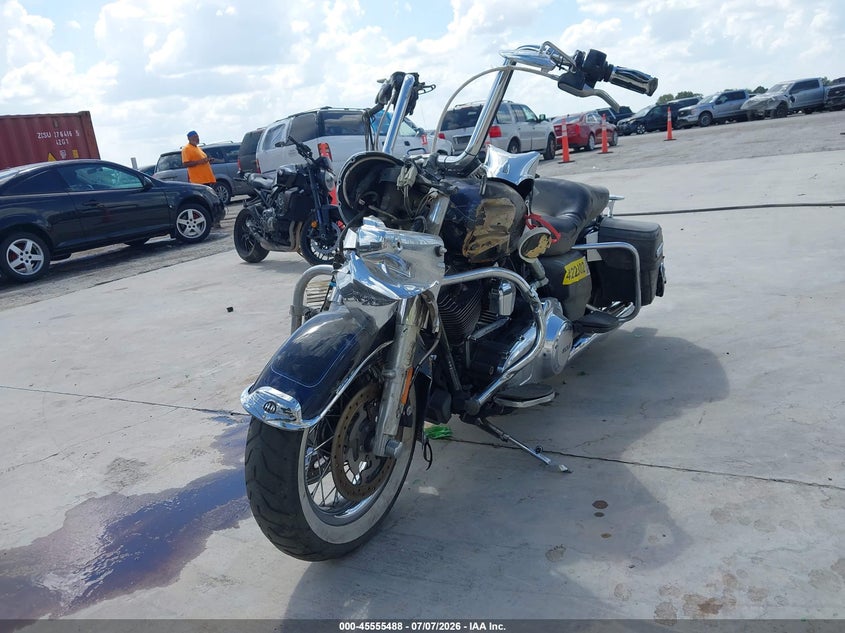 2012 HARLEY-DAVIDSON FLHRC auction photo 2