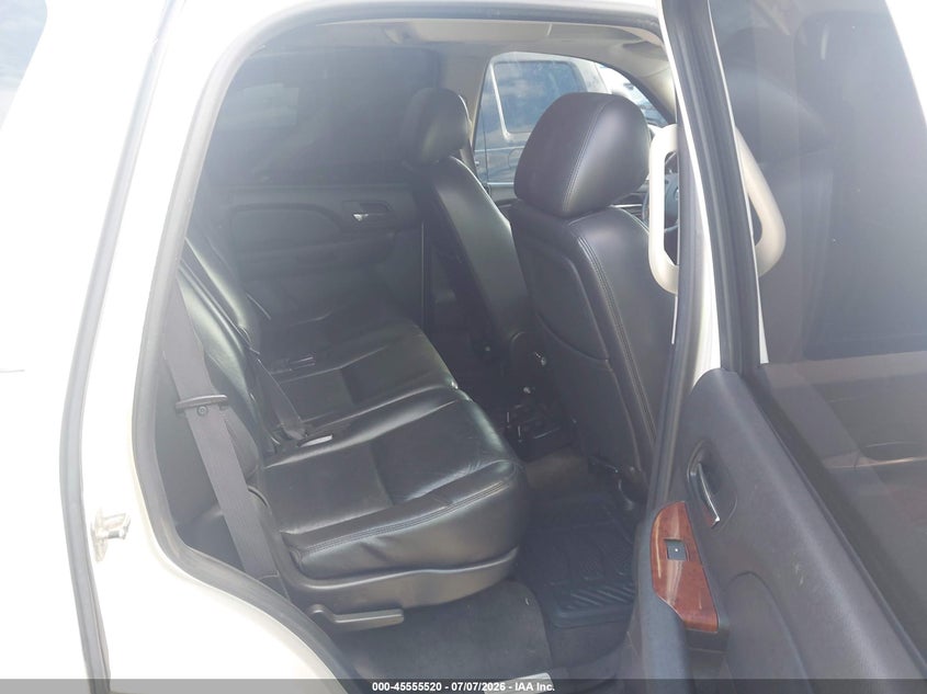 2011 CHEVROLET TAHOE auction photo 8