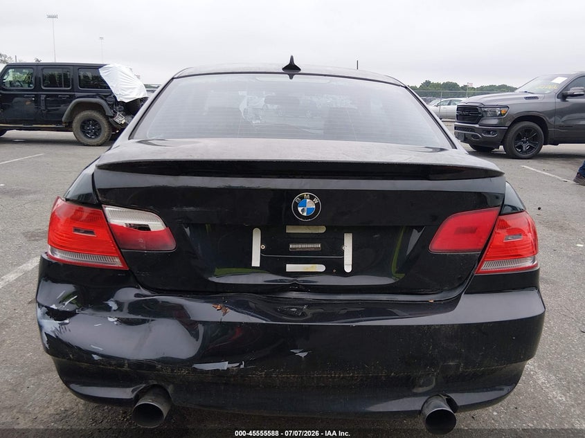2010 BMW 335I auction photo 6