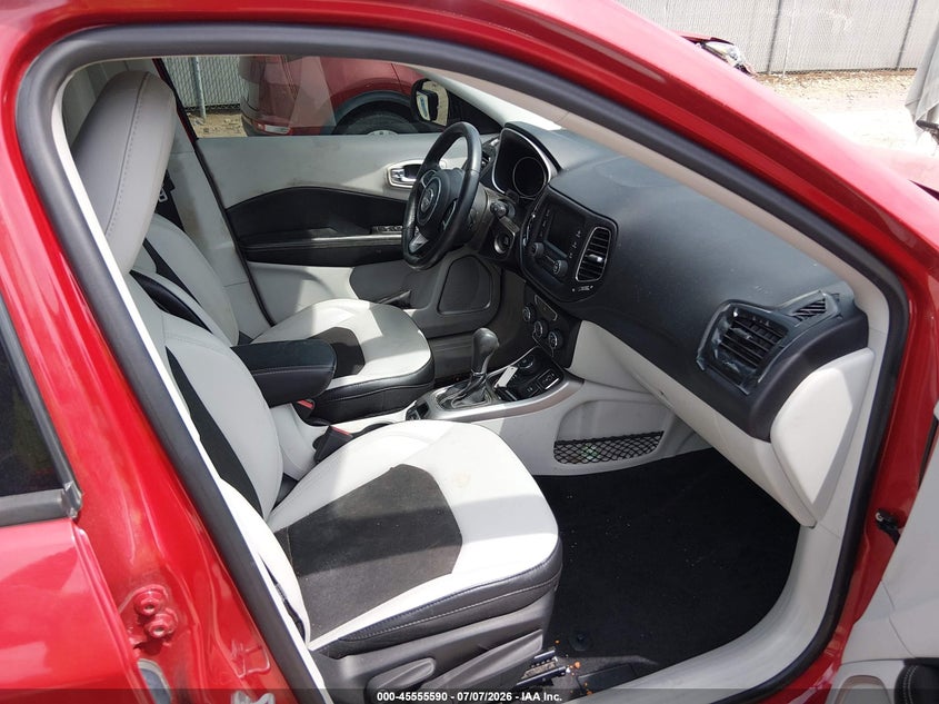2018 JEEP COMPASS auction photo 5