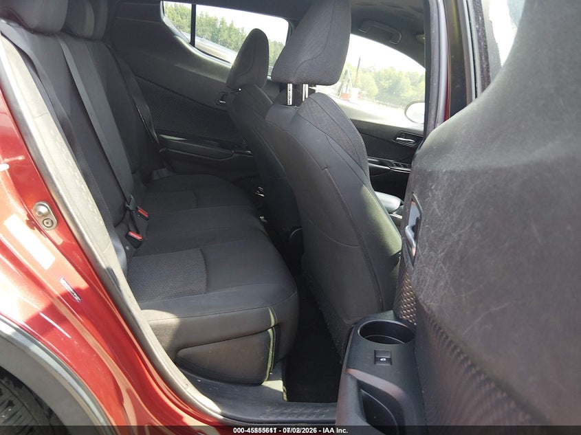 2018 TOYOTA C-HR auction photo 8