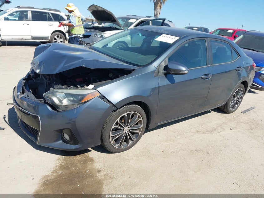 2015 TOYOTA COROLLA auction photo 2