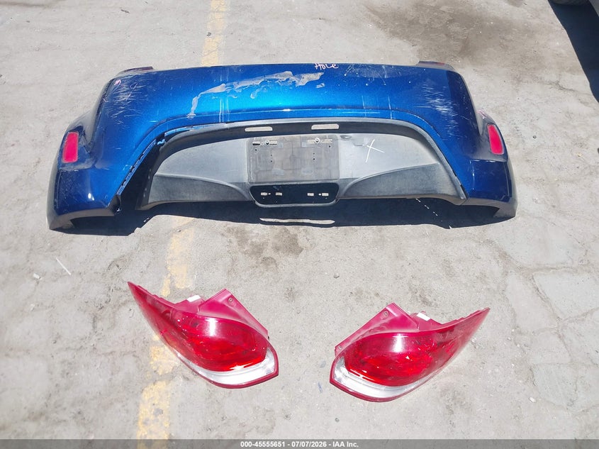 2016 Hyundai Veloster VIN: KMHTC6AD6GU275279 Lot: 45555651